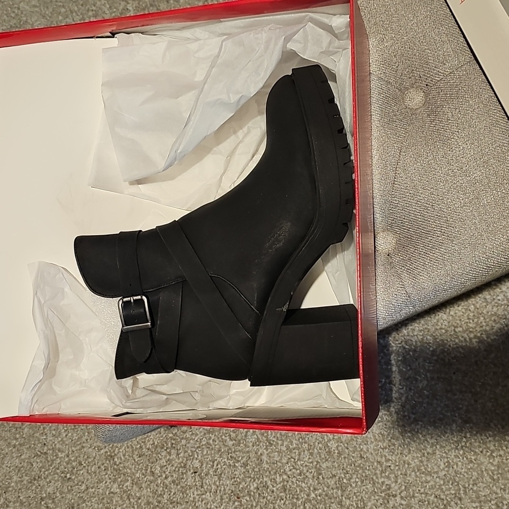 Wonderly Black Ankle Boots with Buckle